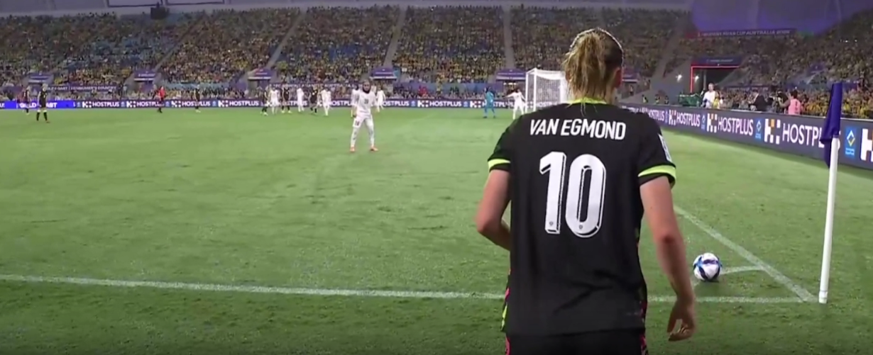 乐鱼app下载-0-4！伊朗女足无心恋战，被淘汰出局，全场18%控球率，仅1脚打门